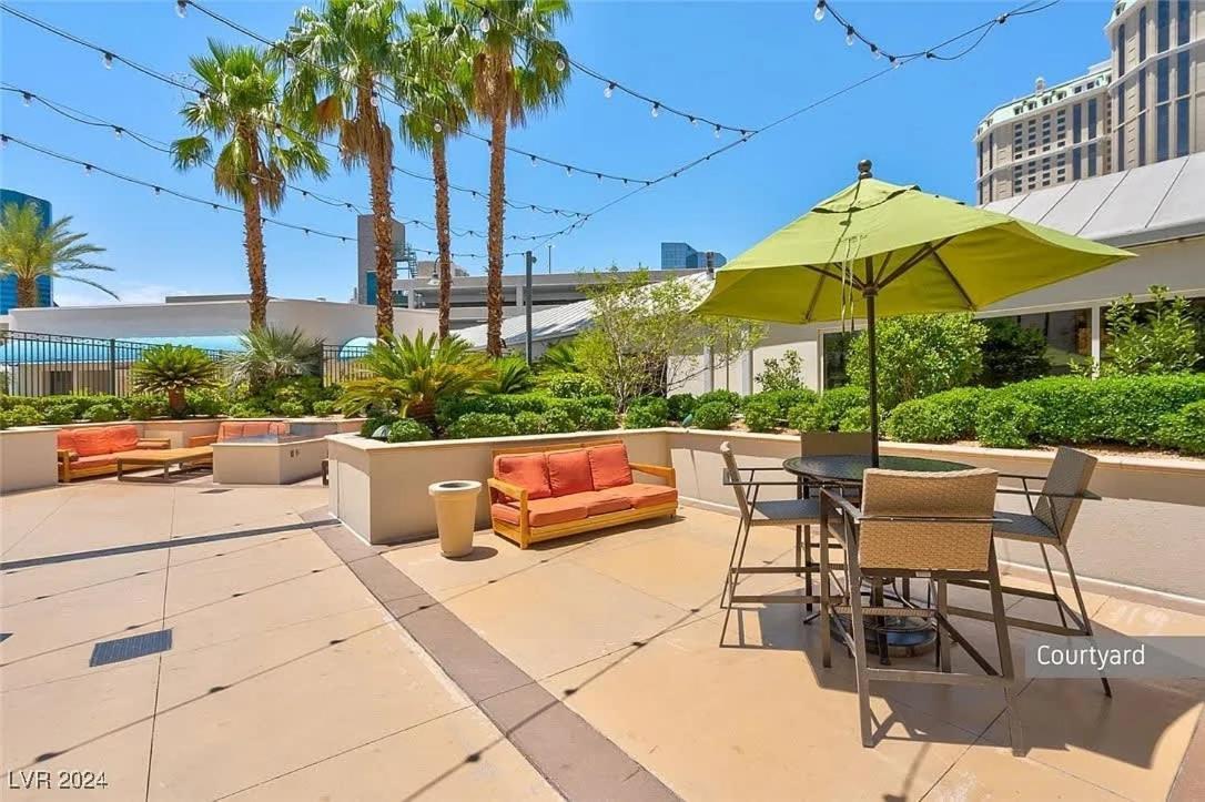 Stunning 1br Strip Views & Balcony 12701 Las Vegas