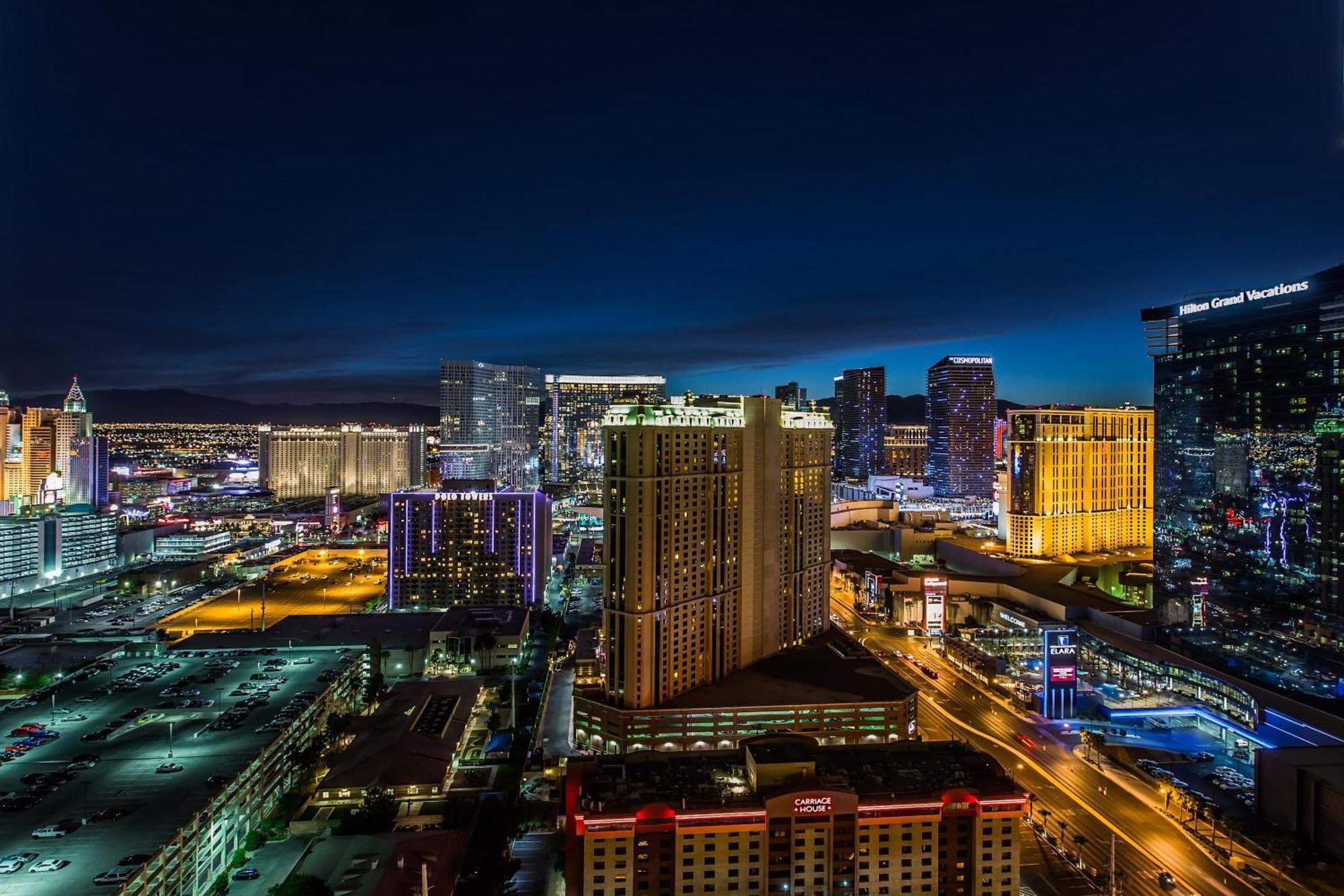 Stunning 1br Strip Views & Balcony 12701 Las Vegas