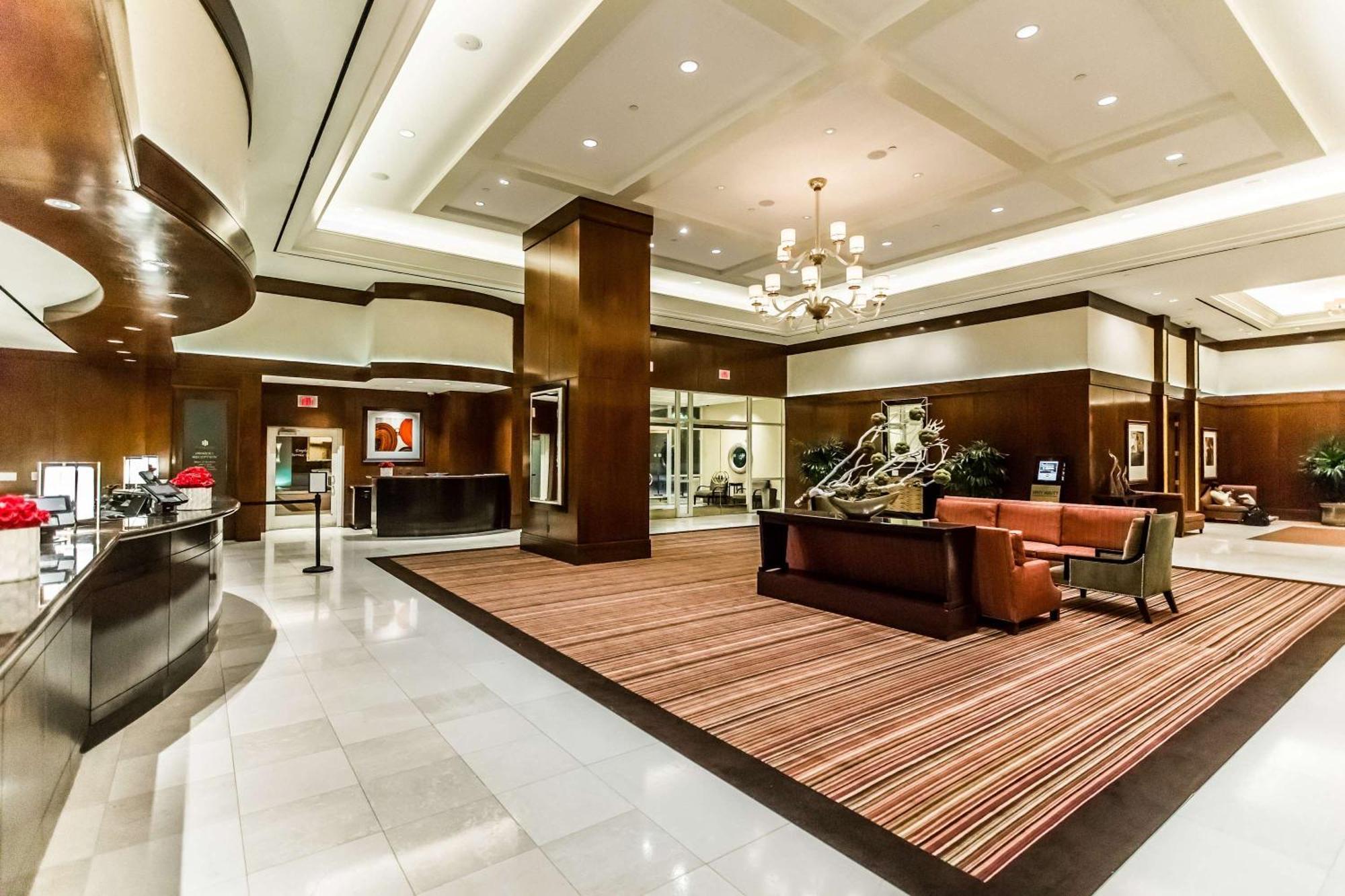 Apartamento Stunning 1br Strip Views & Balcony 12701