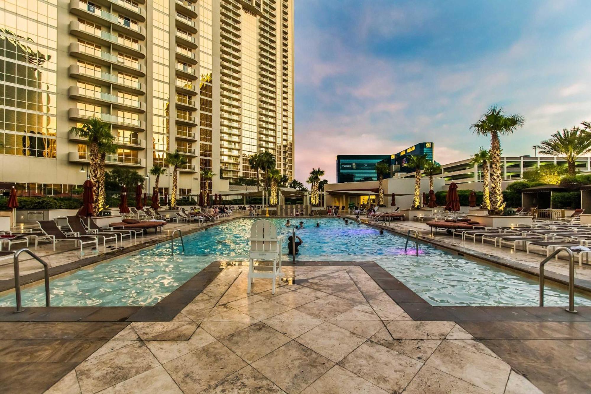 Apartamento Stunning 1br Strip Views & Balcony 12701 Las Vegas